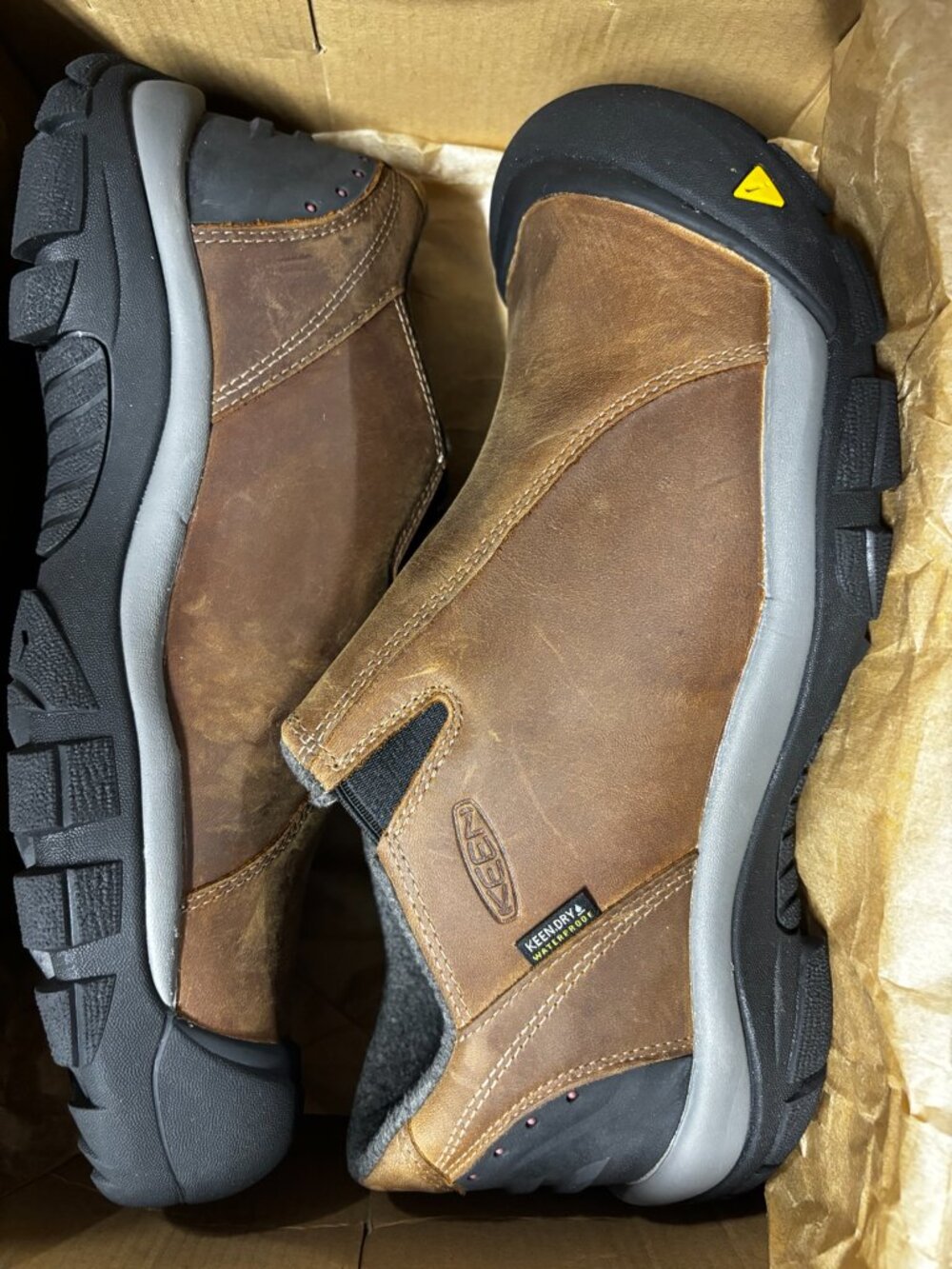 KEEN Brixen Low WP Men’s 10.5 Waterproof Shoes Slate Black Madder Brown